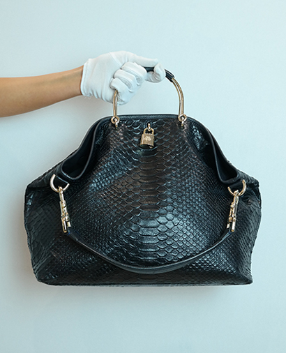 Hetty Hobo, front view